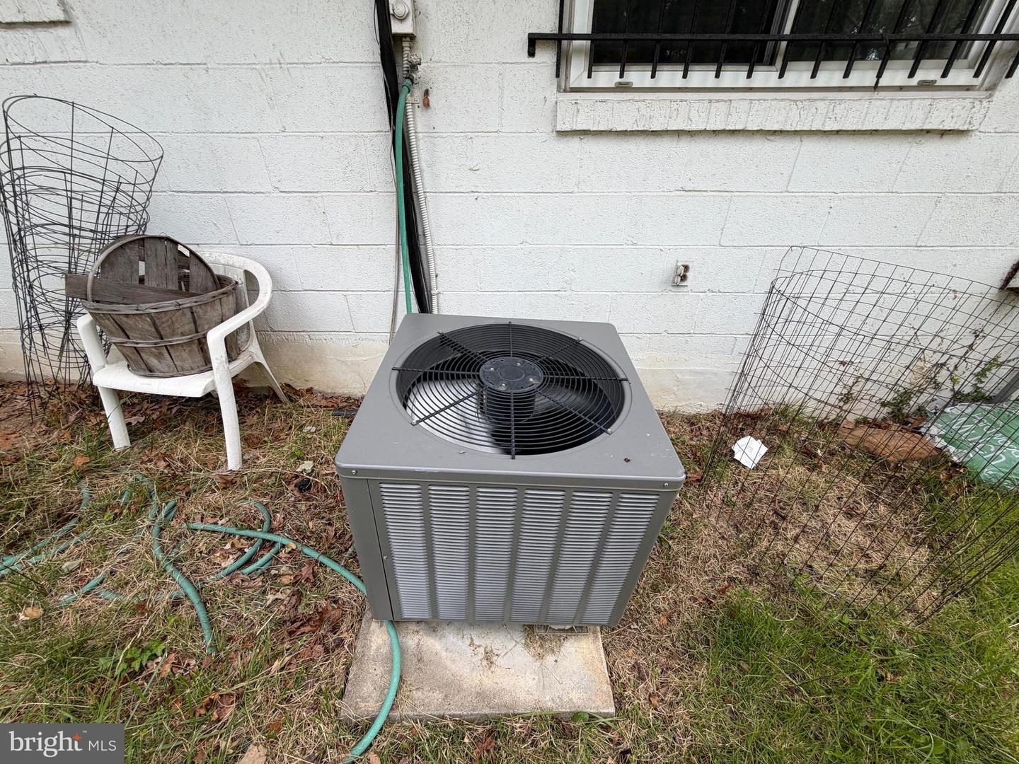 4231 Kinmount Rd Property Photo 9