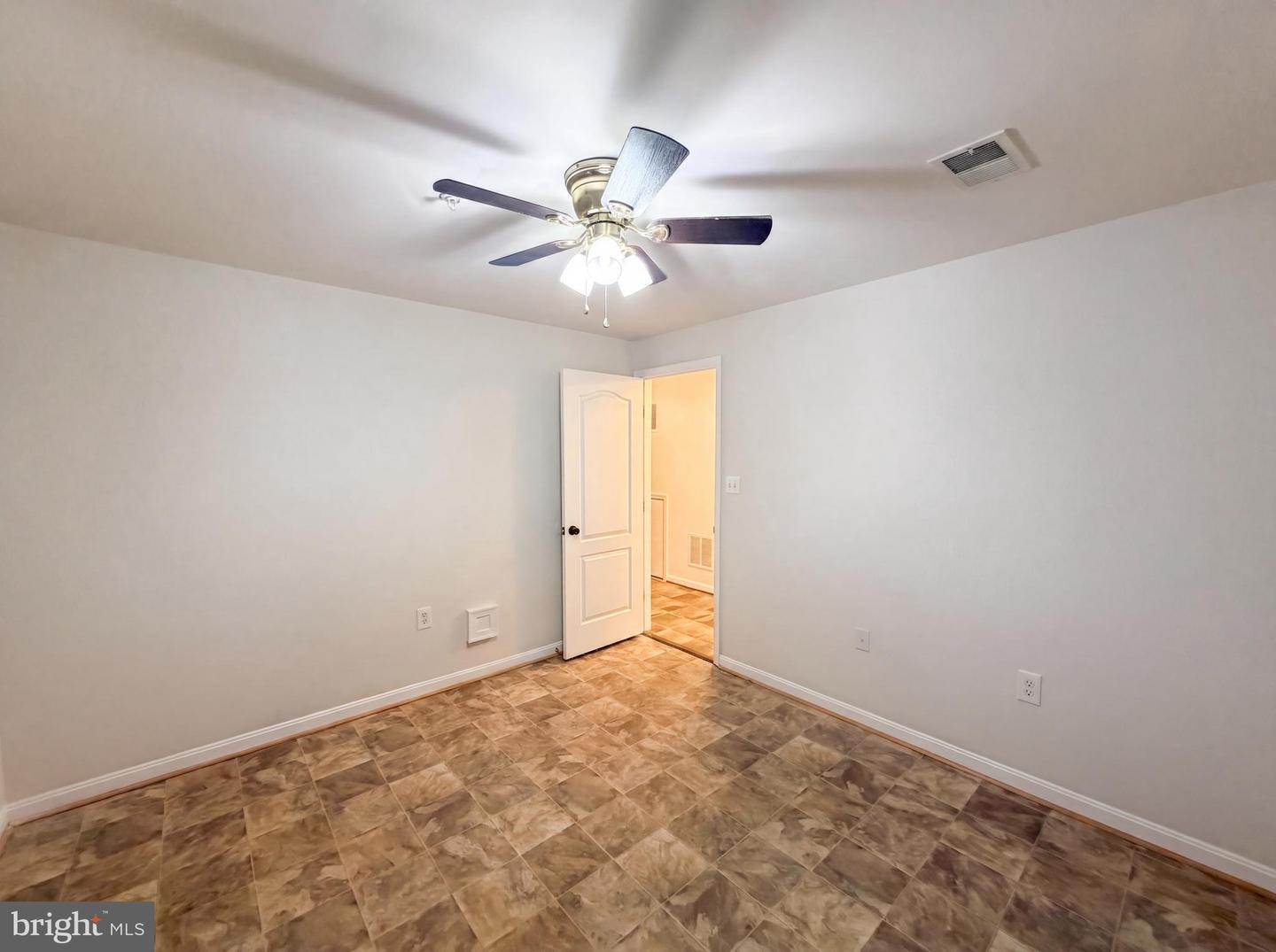 15513 Kennett Square Way Property Photo 14