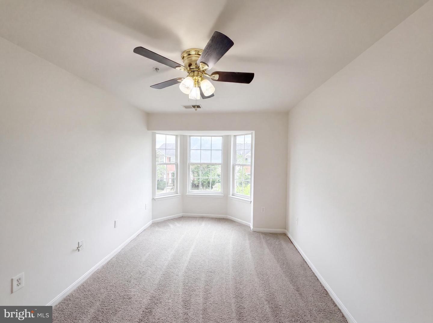 15513 Kennett Square Way Property Photo 21