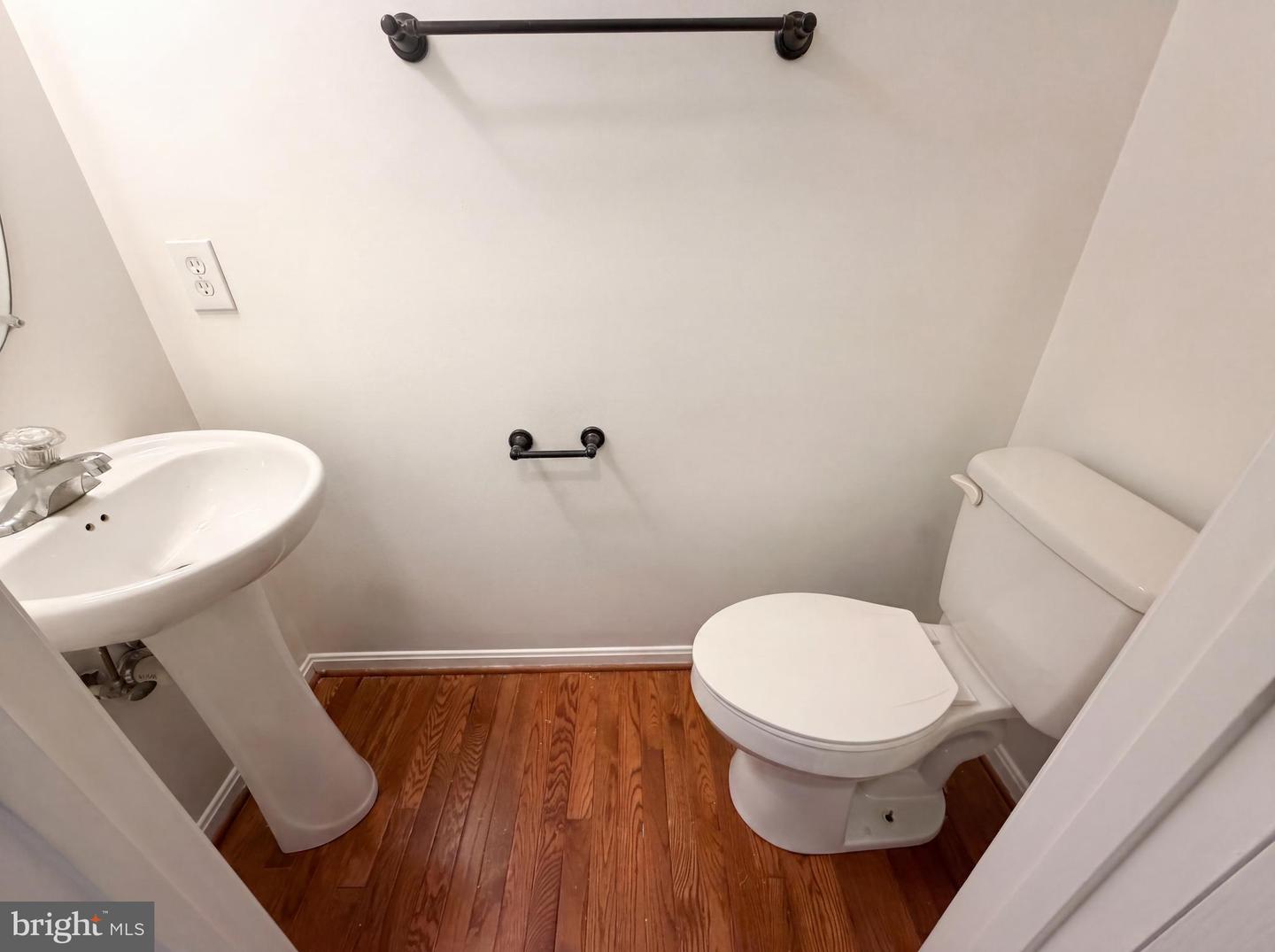 15513 Kennett Square Way Property Photo 24