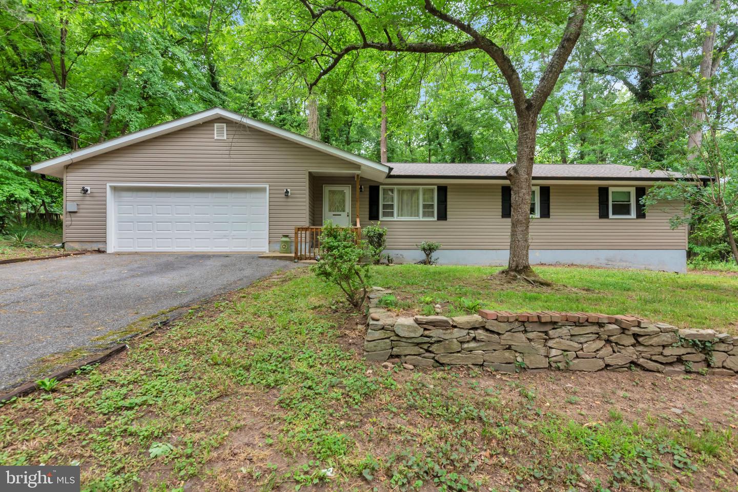 14913 Wannas Dr Property Photo 1
