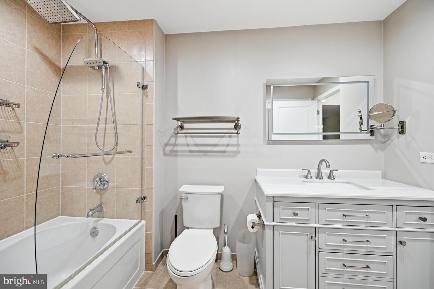 157 Fleet St #211 Property Photo 14