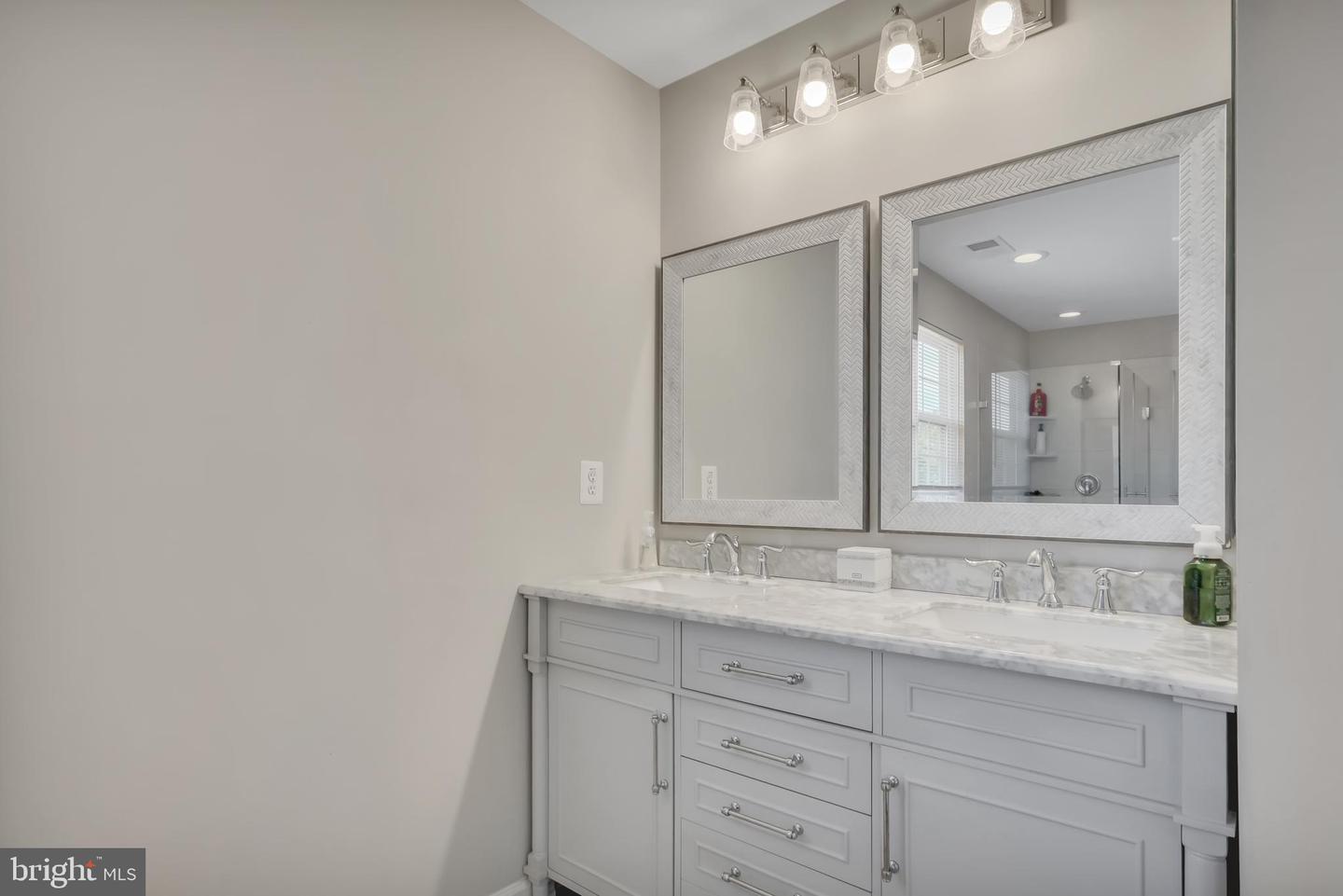 13509 Oaklands Manor Dr Property Photo 26