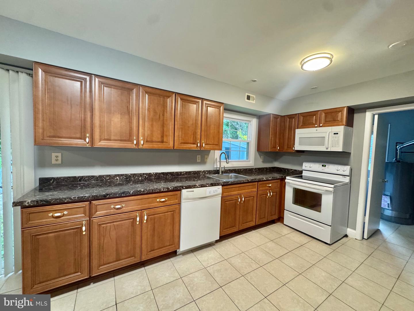 4908 Rocky Spring Ln Property Photo 11