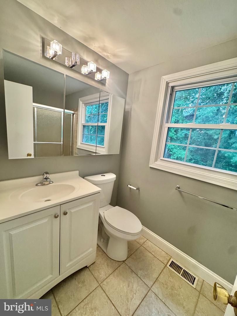 4908 Rocky Spring Ln Property Photo 30
