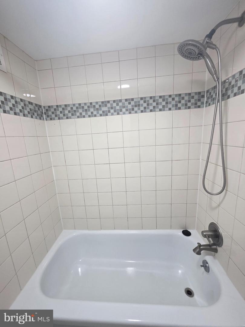 1836 Metzerott #1704 Property Photo 43