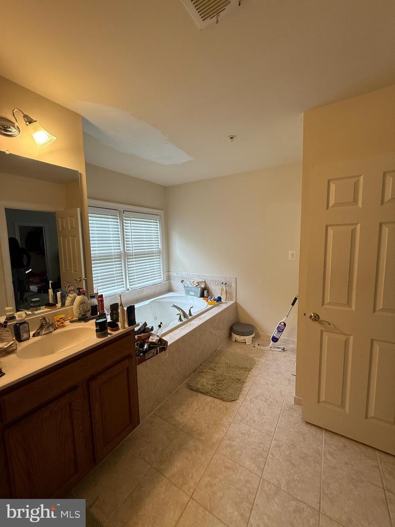 MDPG2204500 Property Photo 2