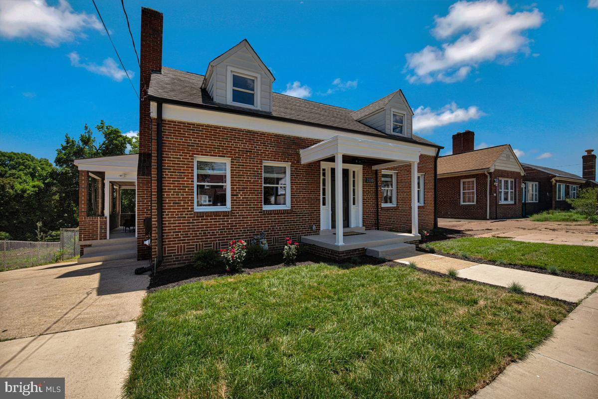 2105 Queens Chapel Rd Property Photo 1