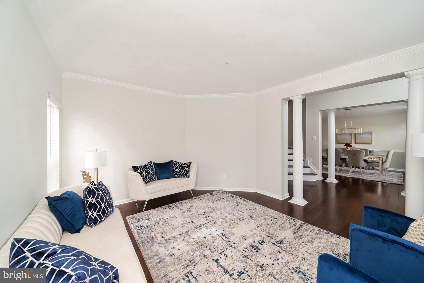 10807 Glenshire Dr Property Photo 6