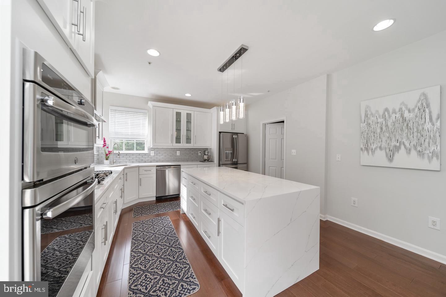 10807 Glenshire Dr Property Photo 15