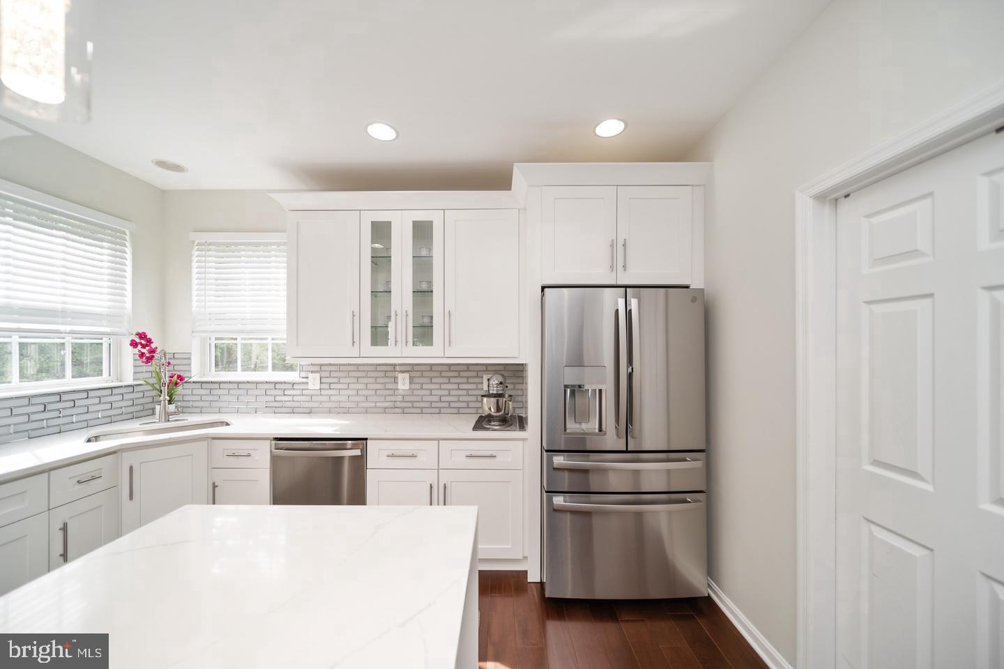 10807 Glenshire Dr Property Photo 18