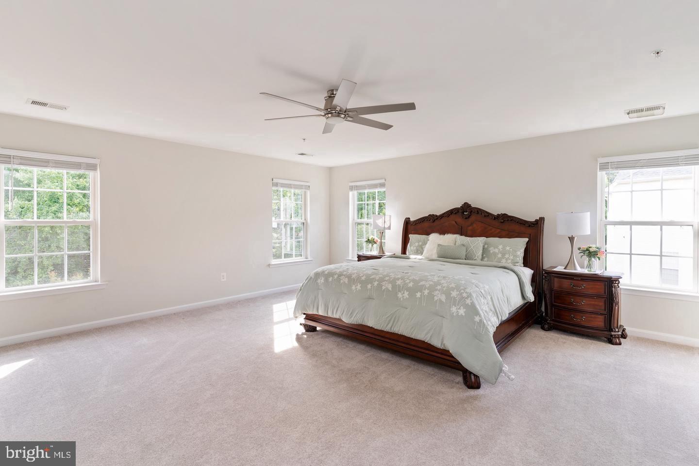 10807 Glenshire Dr Property Photo 25