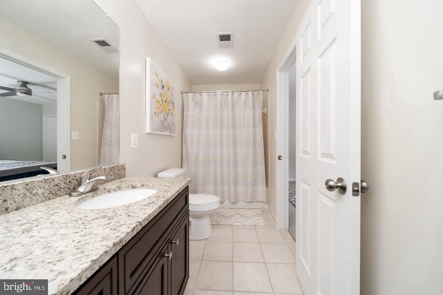 10807 Glenshire Dr Property Photo 32