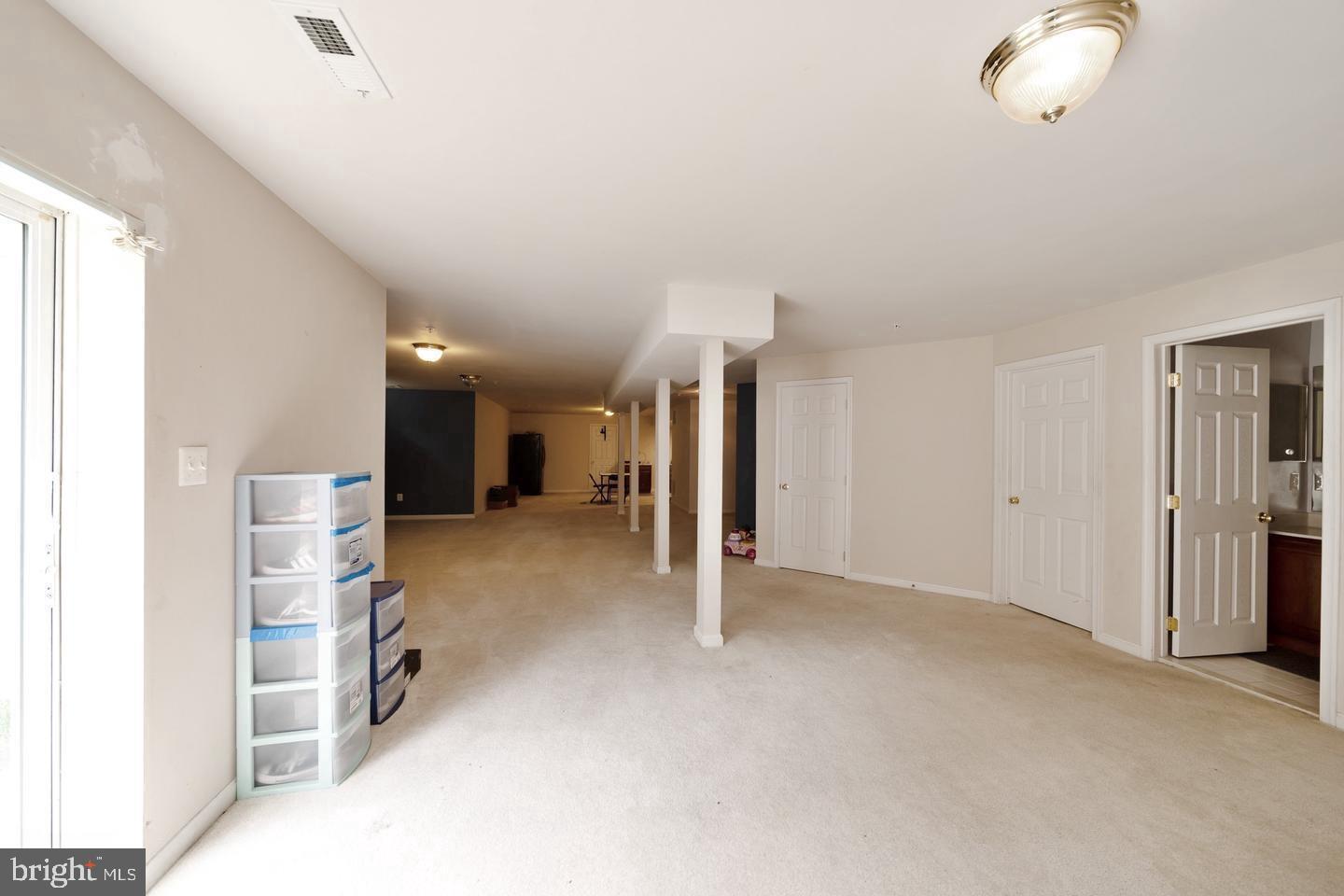 10807 Glenshire Dr Property Photo 42