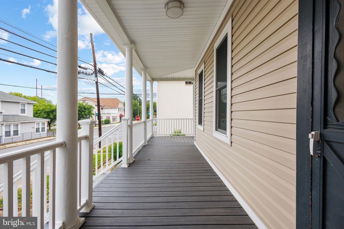 8519 Chestnut Ave Property Photo 4