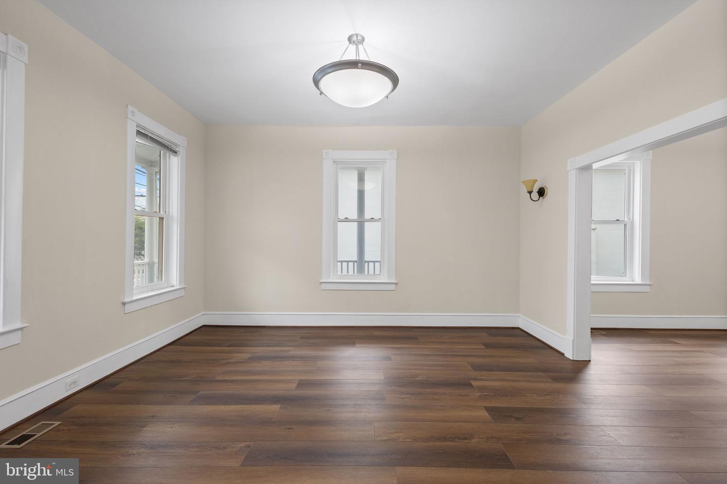 8519 Chestnut Ave Property Photo 11