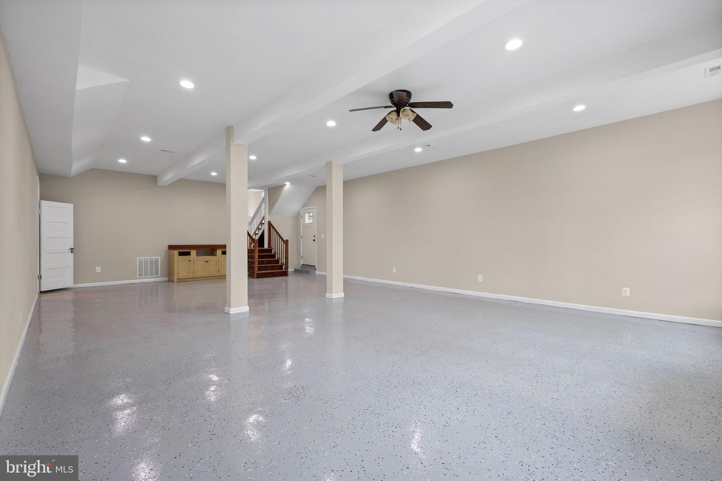 8519 Chestnut Ave Property Photo 23