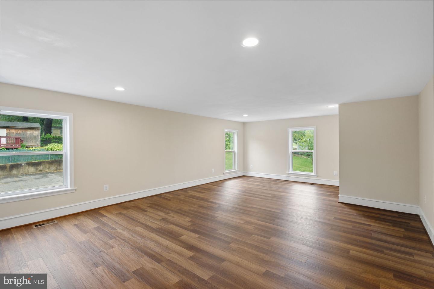 8519 Chestnut Ave Property Photo 44