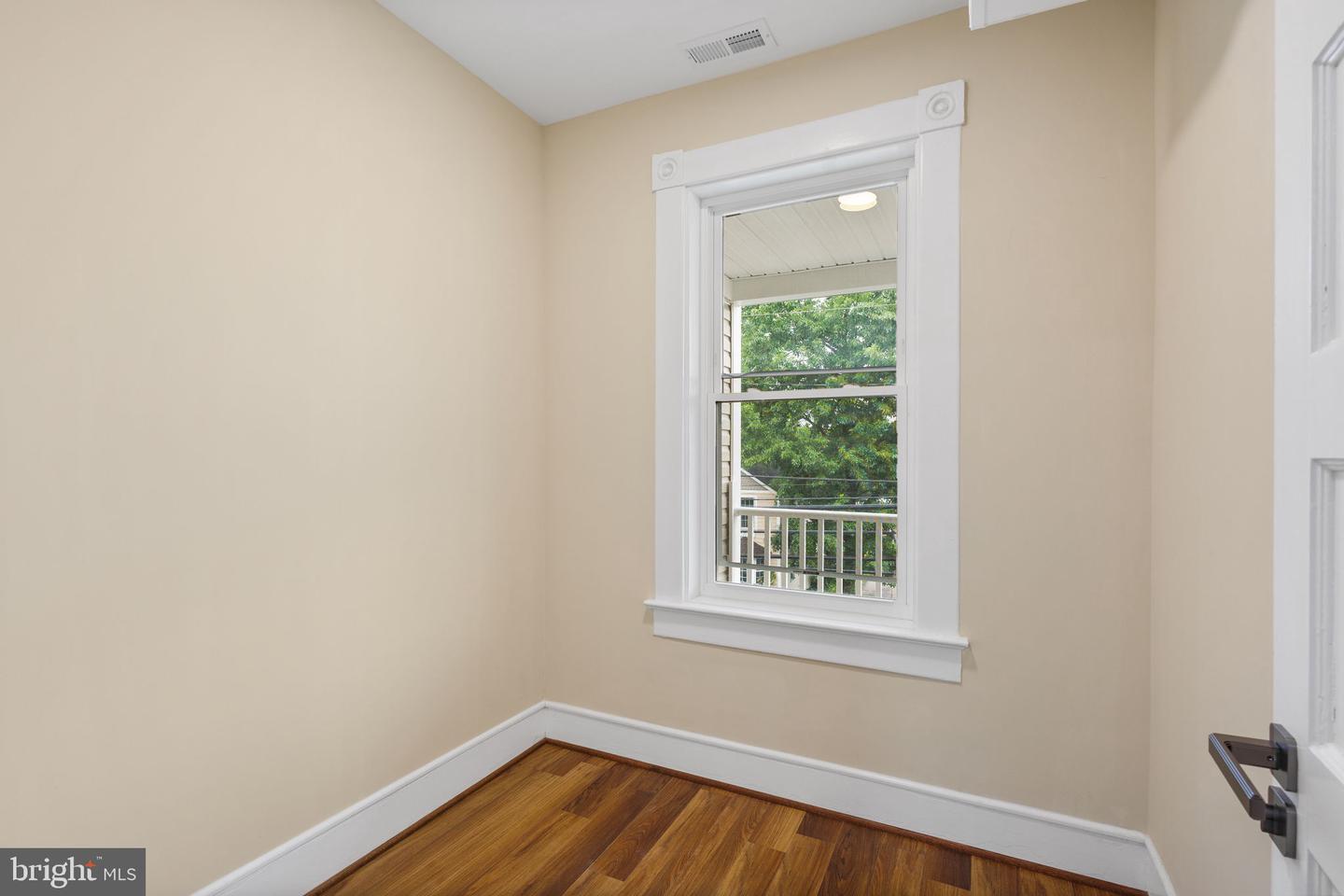 8519 Chestnut Ave Property Photo 57
