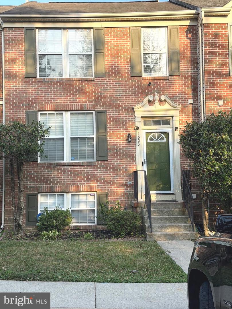 1503 Town View Ct Property Photo 1