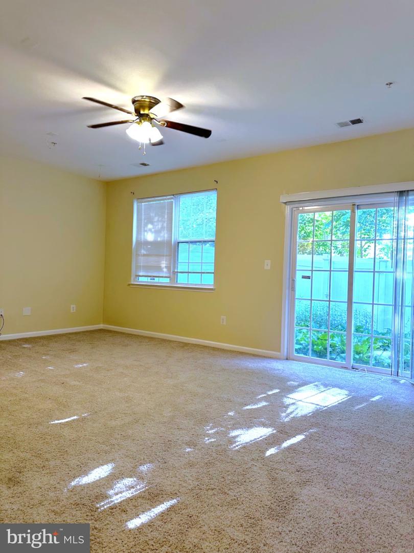 522 Tailgate Ter Property Photo 4