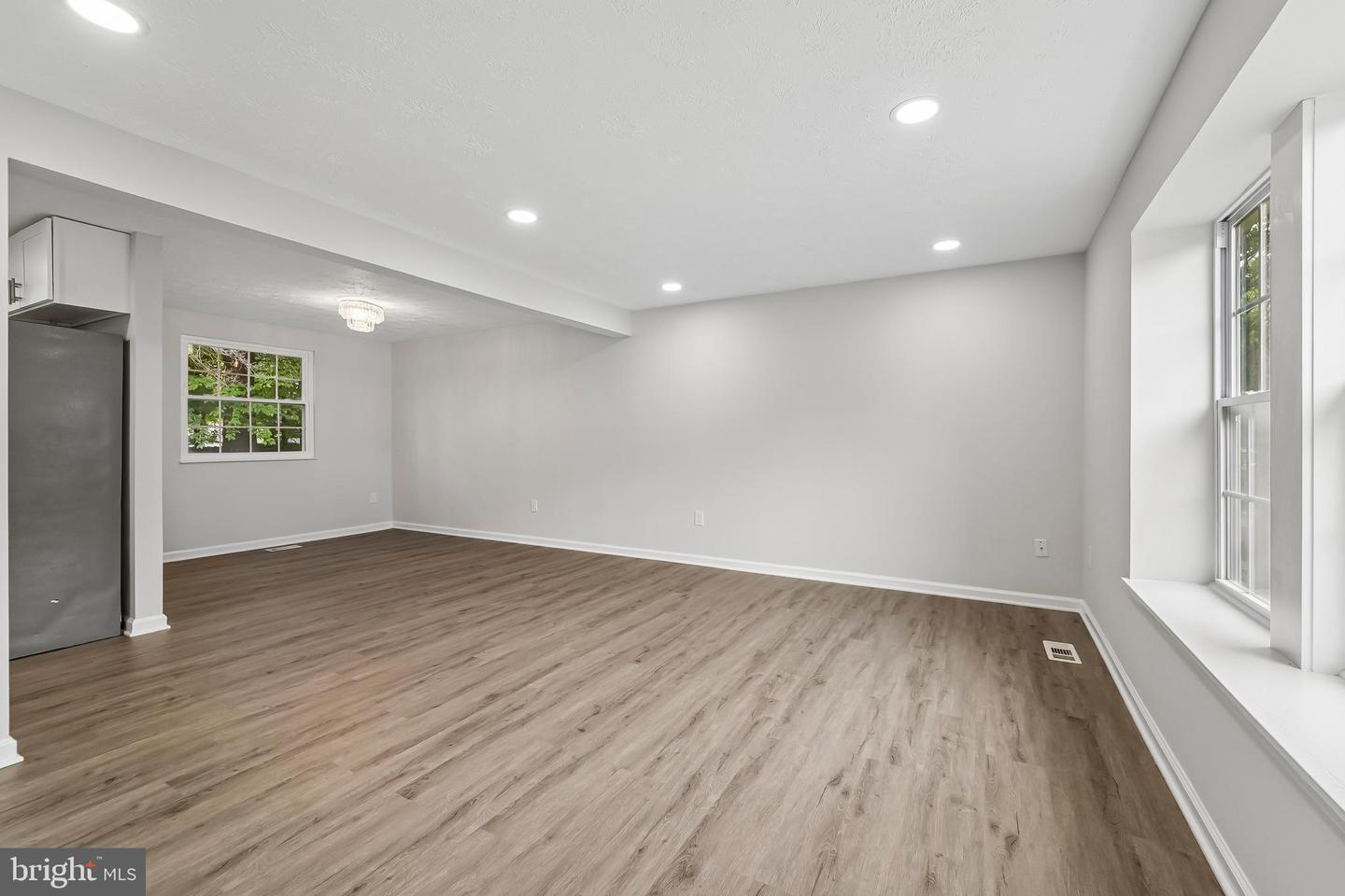14026 Briarwood Dr Property Photo 9