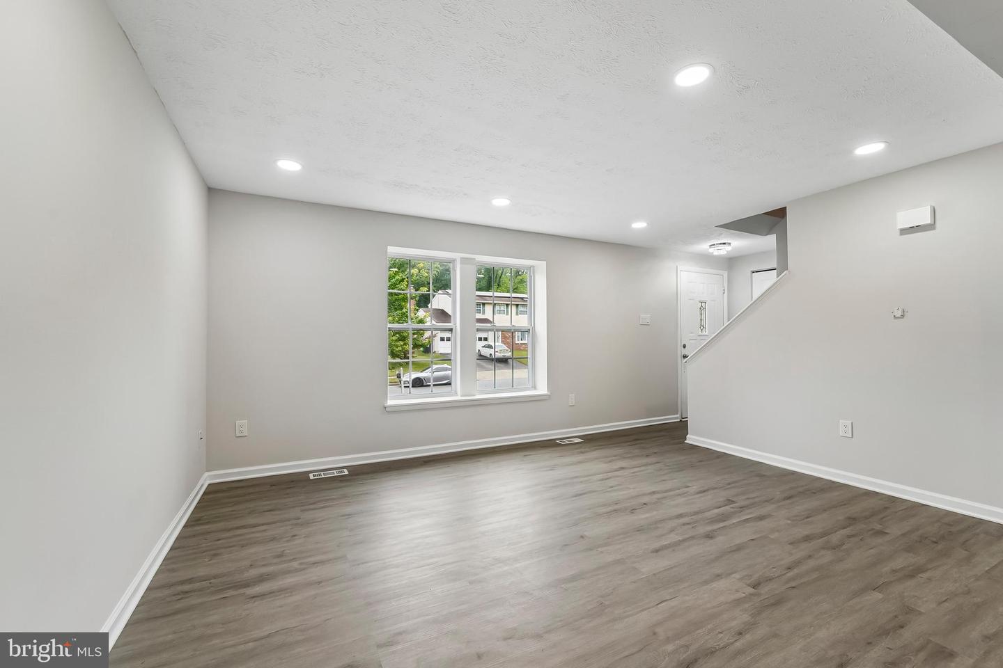 14026 Briarwood Dr Property Photo 11
