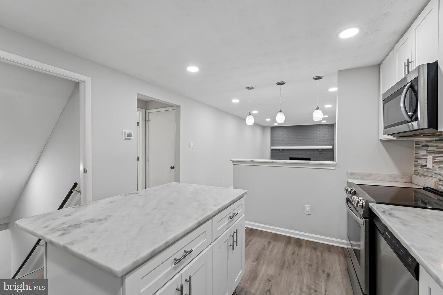 14026 Briarwood Dr Property Photo 17