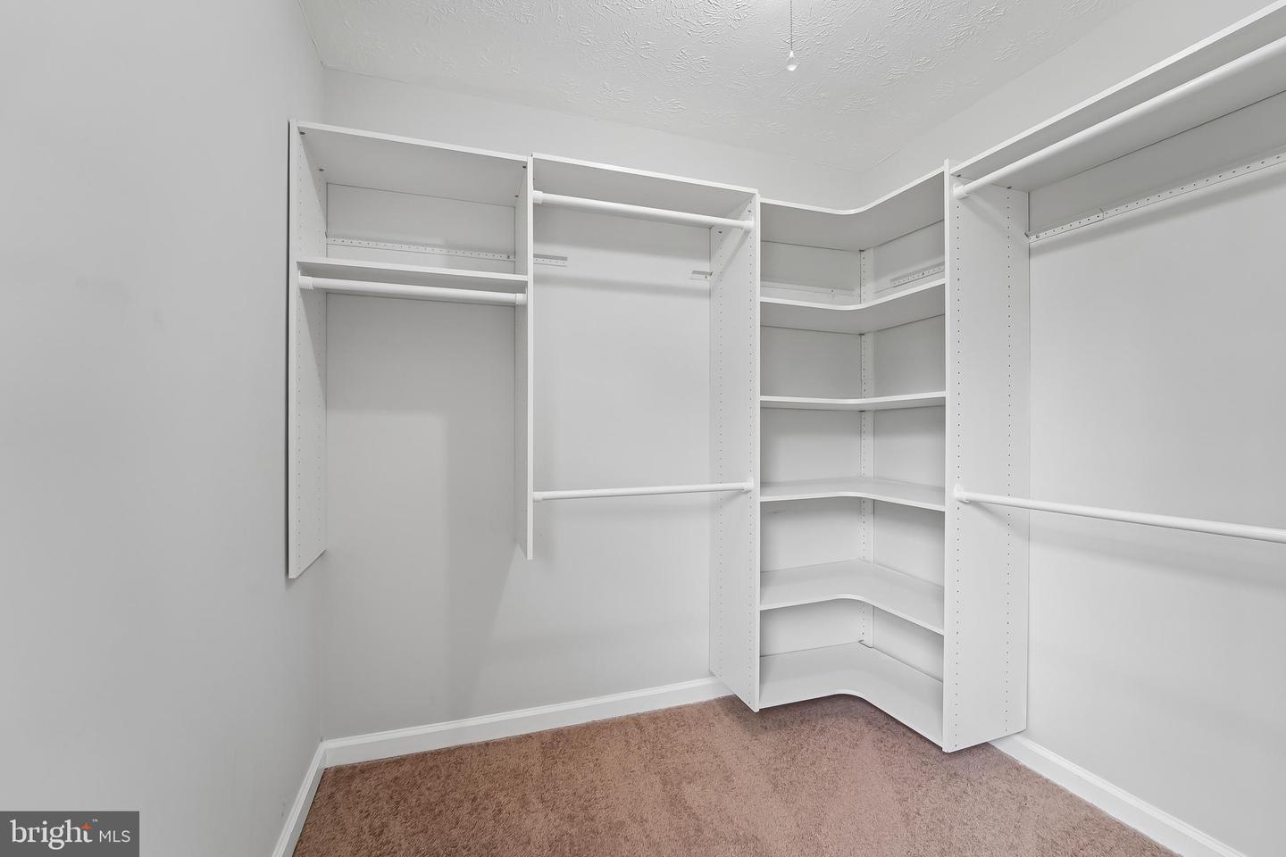 14026 Briarwood Dr Property Photo 25