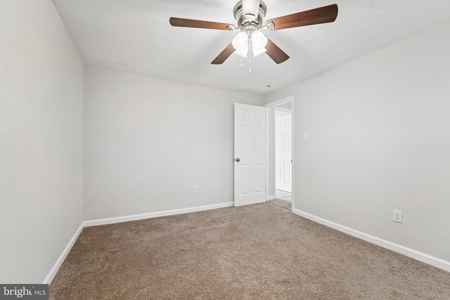14026 Briarwood Dr Property Photo 28