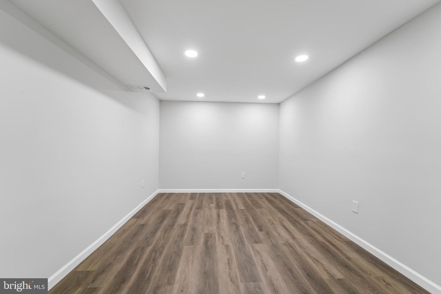 14026 Briarwood Dr Property Photo 36