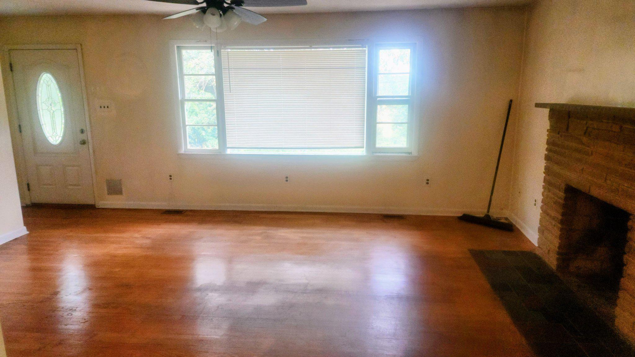 7612 Moores Rd Property Photo 4