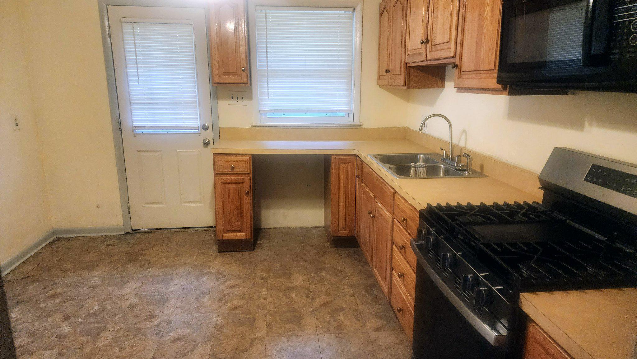 7612 Moores Rd Property Photo 6