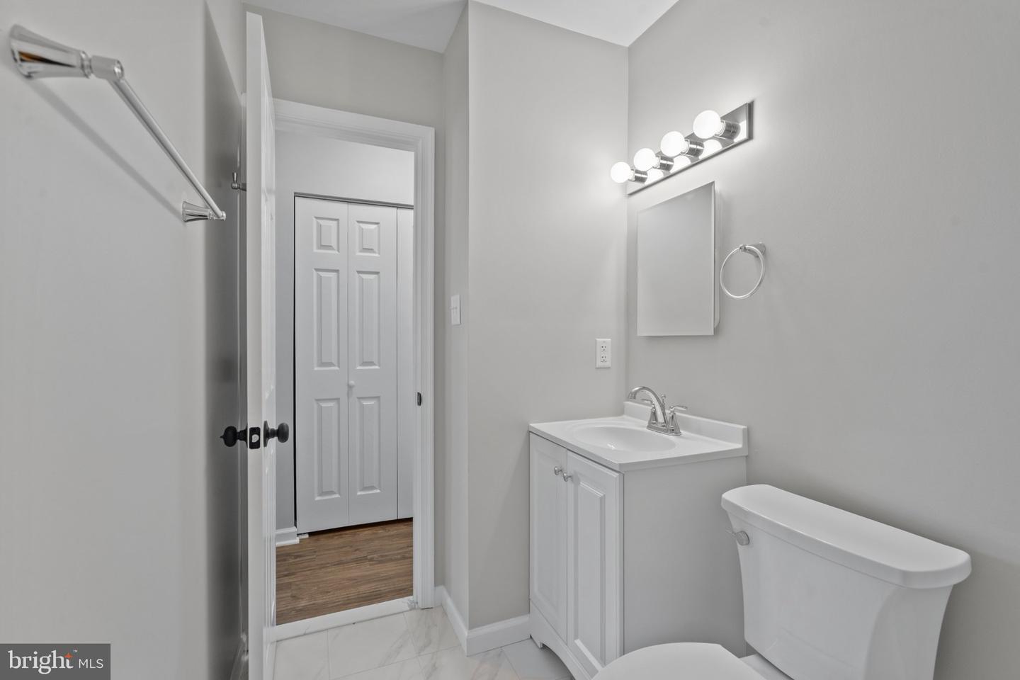 5402 85th Ave #202 Property Photo 14