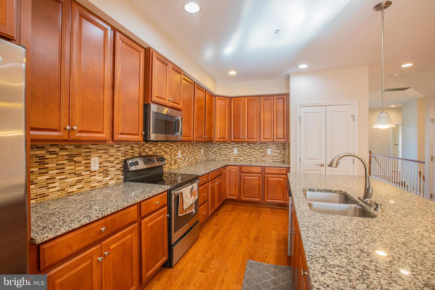 5307 S Center Dr #304d Property Photo 4