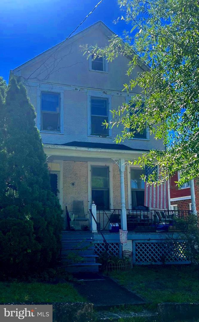 4112 33RD ST Property Photo 1