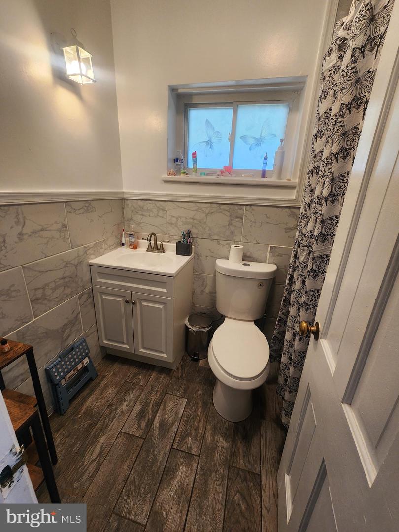 6208 Walton Ave Property Photo 9