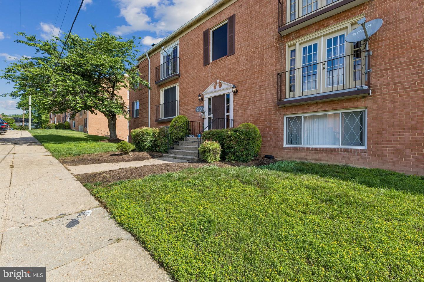 3805 Swann #t2 Property Photo 2
