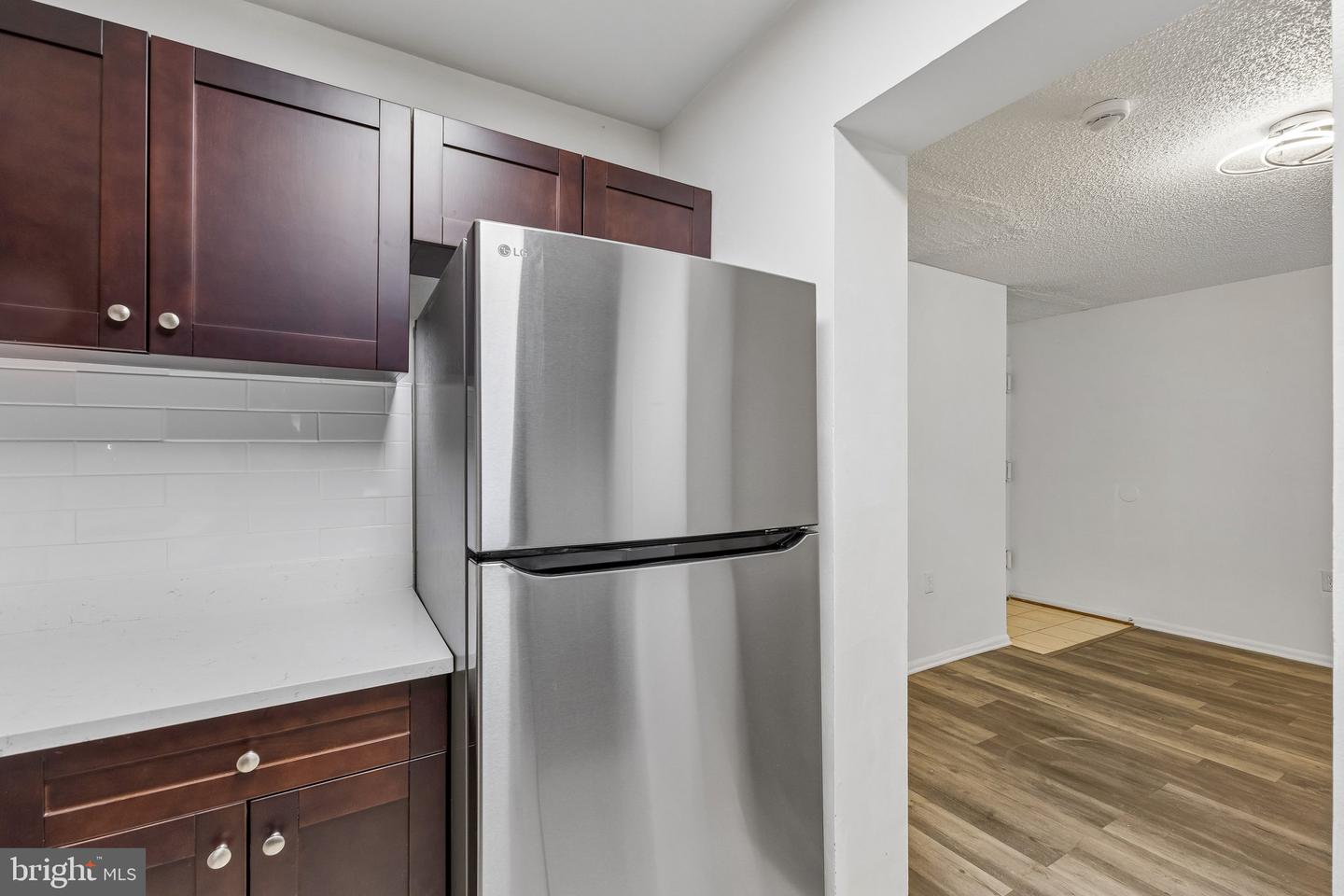 3805 Swann #t2 Property Photo 6