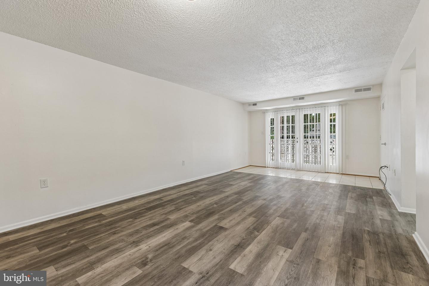 3805 Swann #t2 Property Photo 7