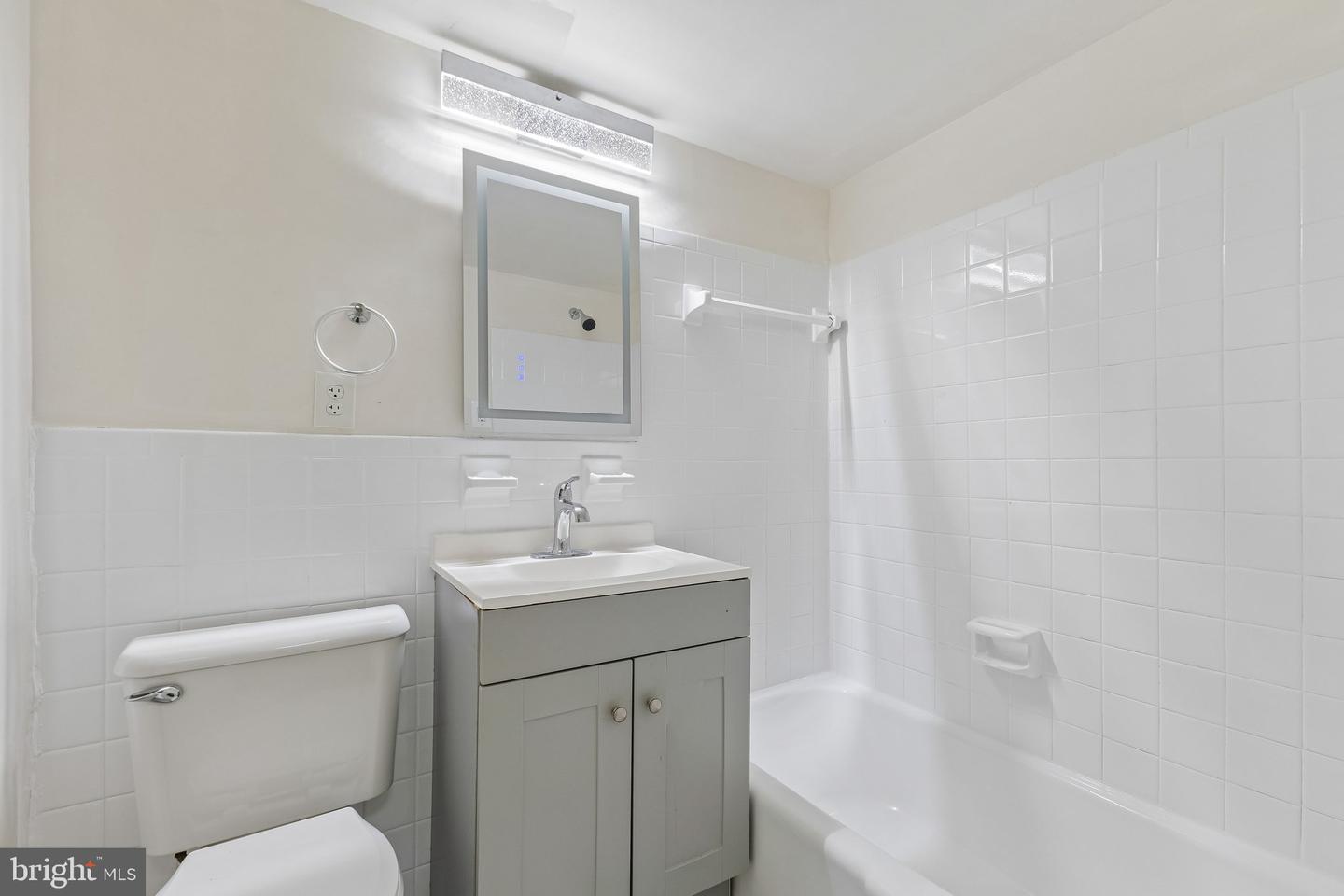 3805 Swann #t2 Property Photo 17