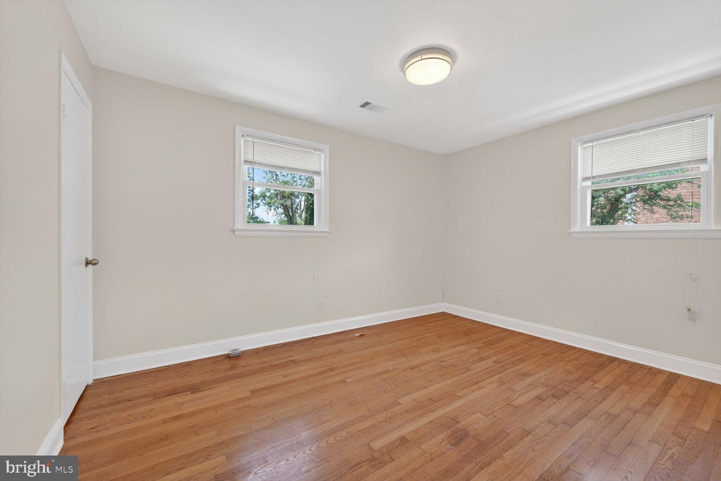 7205 Livingston Rd Property Photo 13
