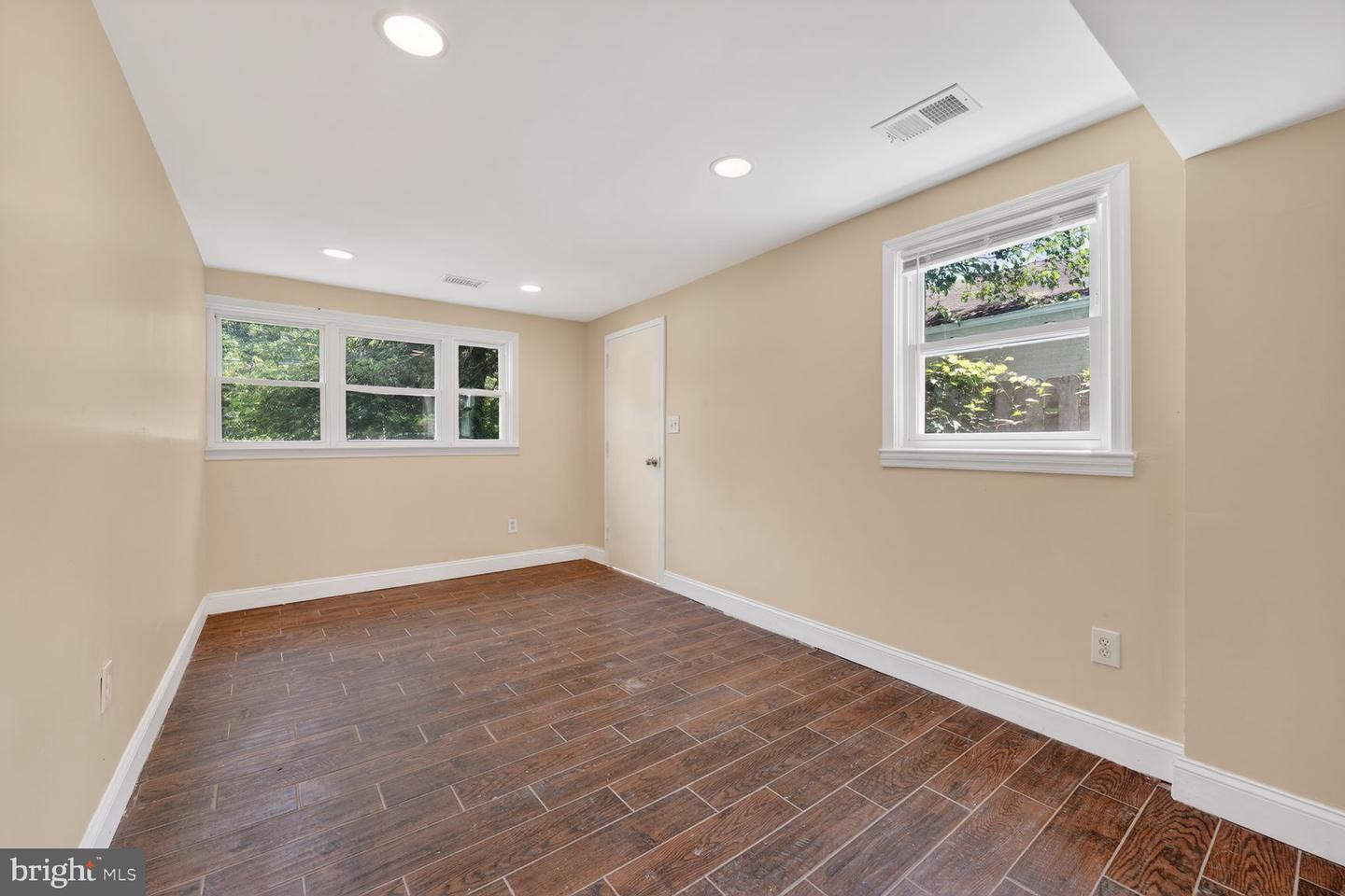 7205 Livingston Rd Property Photo 21