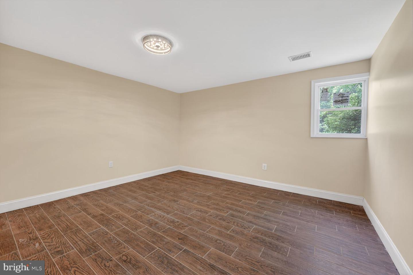 7205 Livingston Rd Property Photo 22