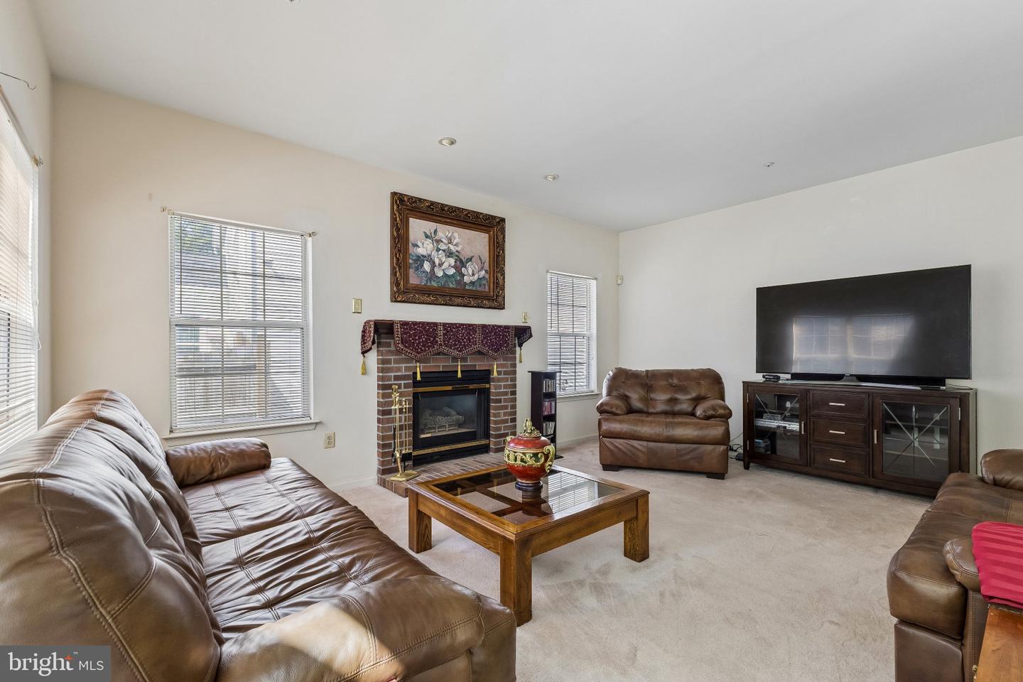 804 Falls Lake Dr Property Photo 12