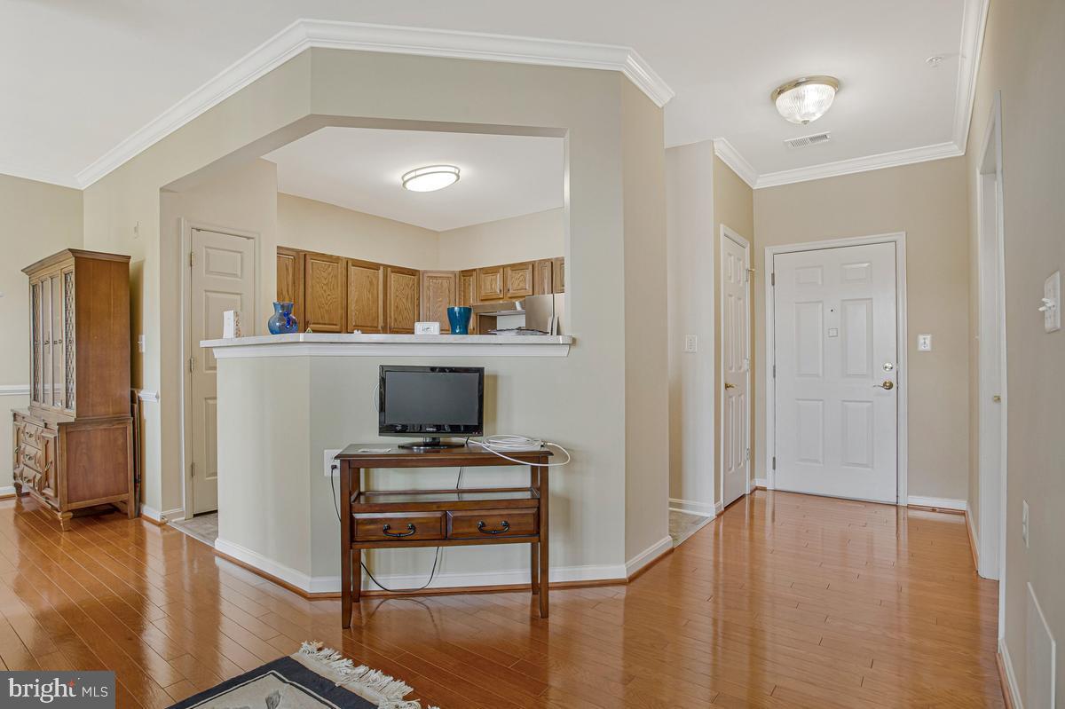 12900 Fox Bow Dr #309 Property Photo 6