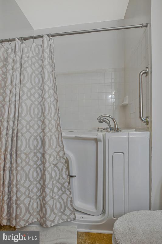 12900 Fox Bow Dr #309 Property Photo 15