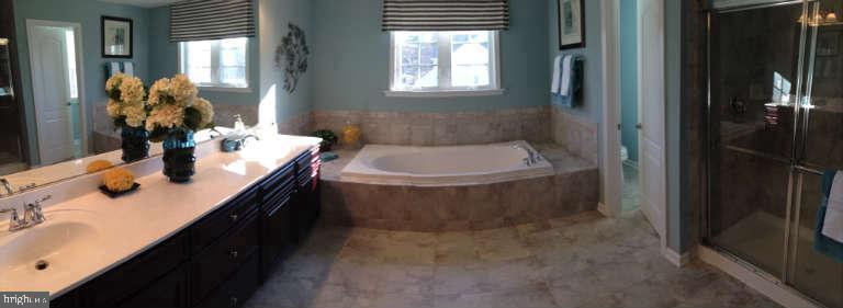 13205 Old Liberty Ln Property Photo 6