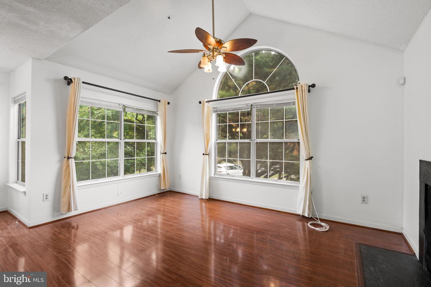 15819 Easthaven Ct #210 Property Photo 9