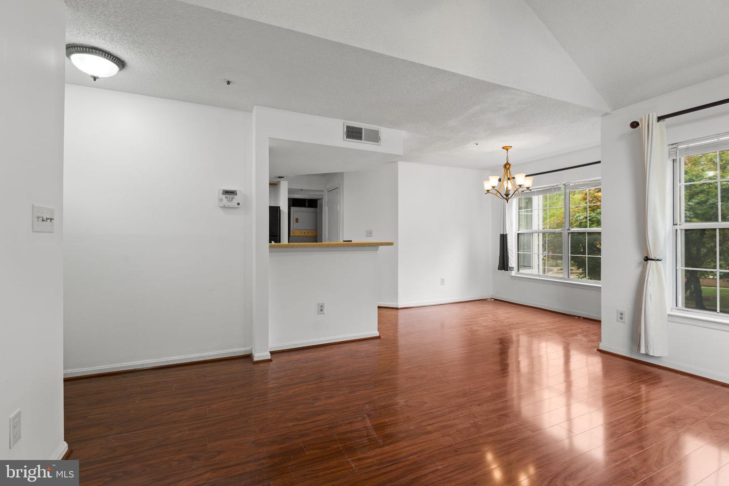 15819 Easthaven Ct #210 Property Photo 10